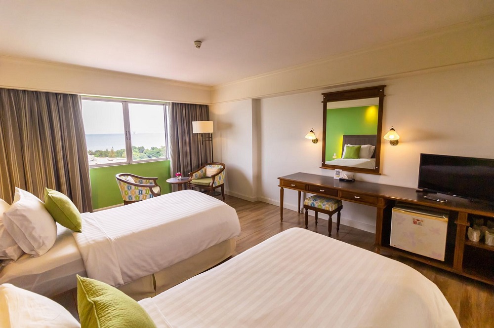 hua hin grand hotel and plaza